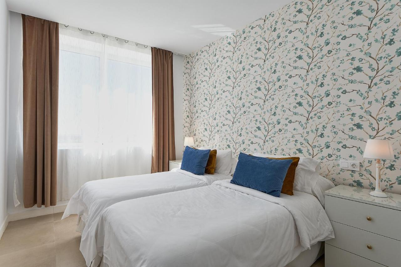 Suite Deluxe Face Mer Apart Малага Екстериор снимка
